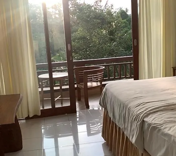 Villa D'tepi House Ubud (Bali)