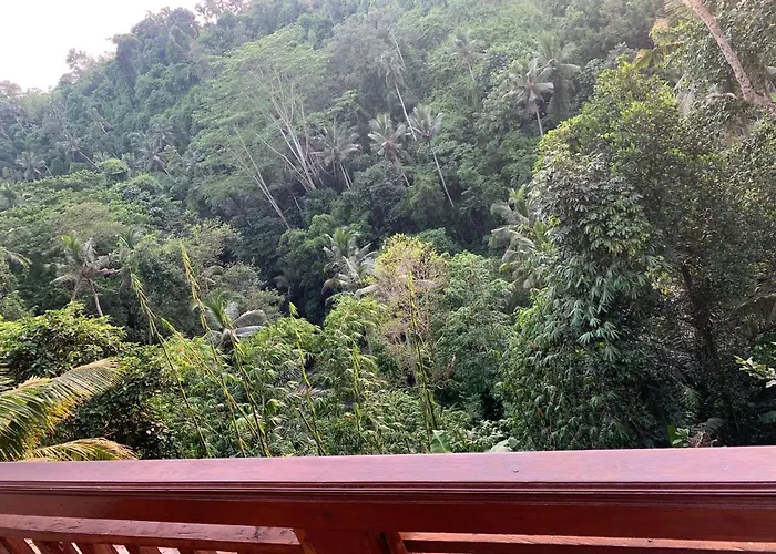 Villa D'tepi House Ubud (Bali)