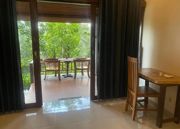 Villa D'tepi House Ubud (Bali)